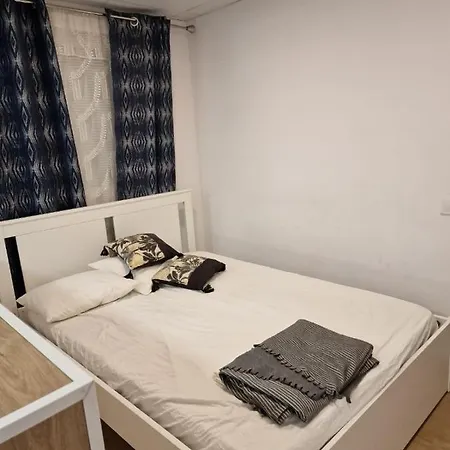 Moderno Apartamento Del Arquitecto Apartahotel Valencia